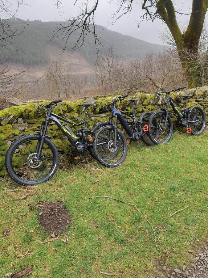 The Studio At Emtb&B Cymmer Eksteriør billede